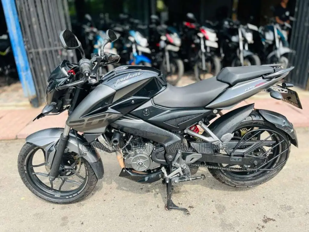Bajaj Pulsar NS200 2017 Motorbike (Used)