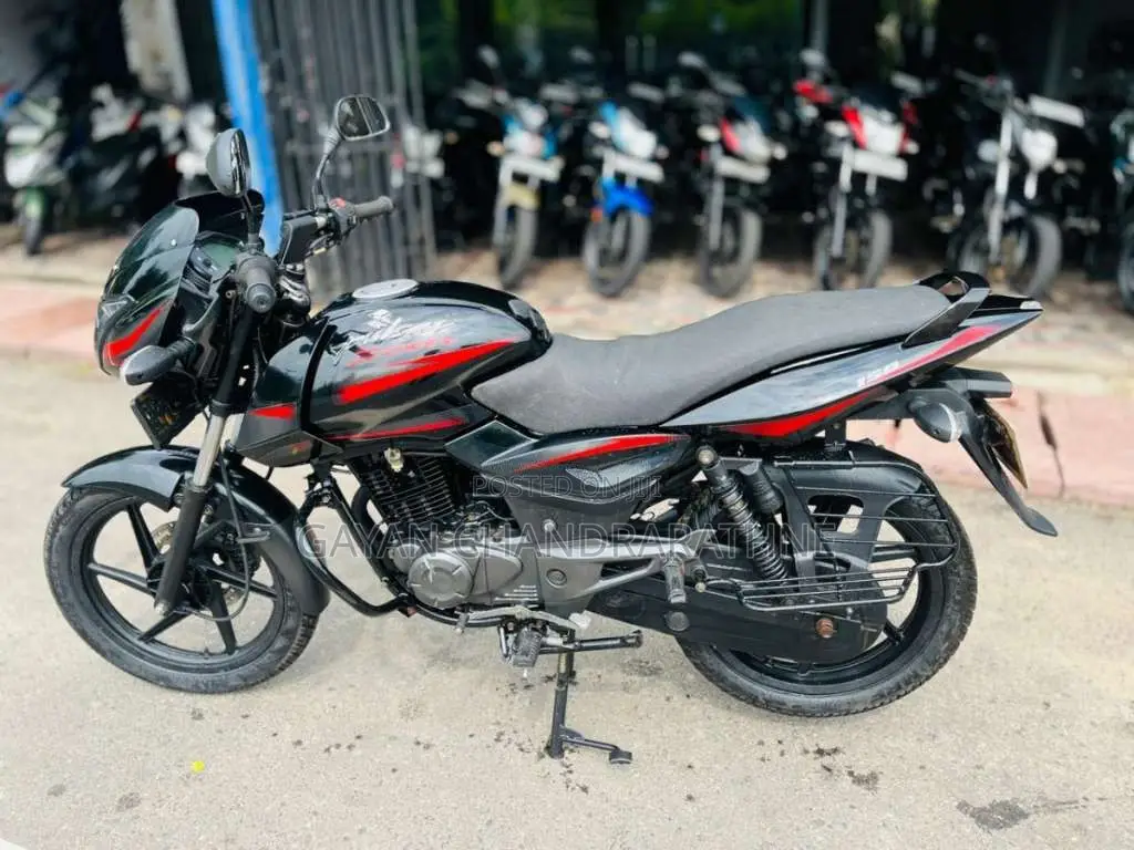 Bajaj Pulsar 150 2017 Motorbike (Used)