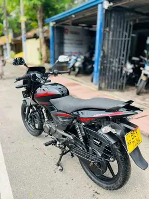 Bajaj Pulsar 150 2017 Motorbike (Used)