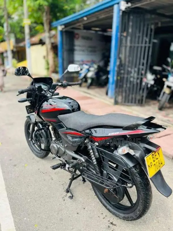 Bajaj Pulsar 150 2017 Motorbike (Used)