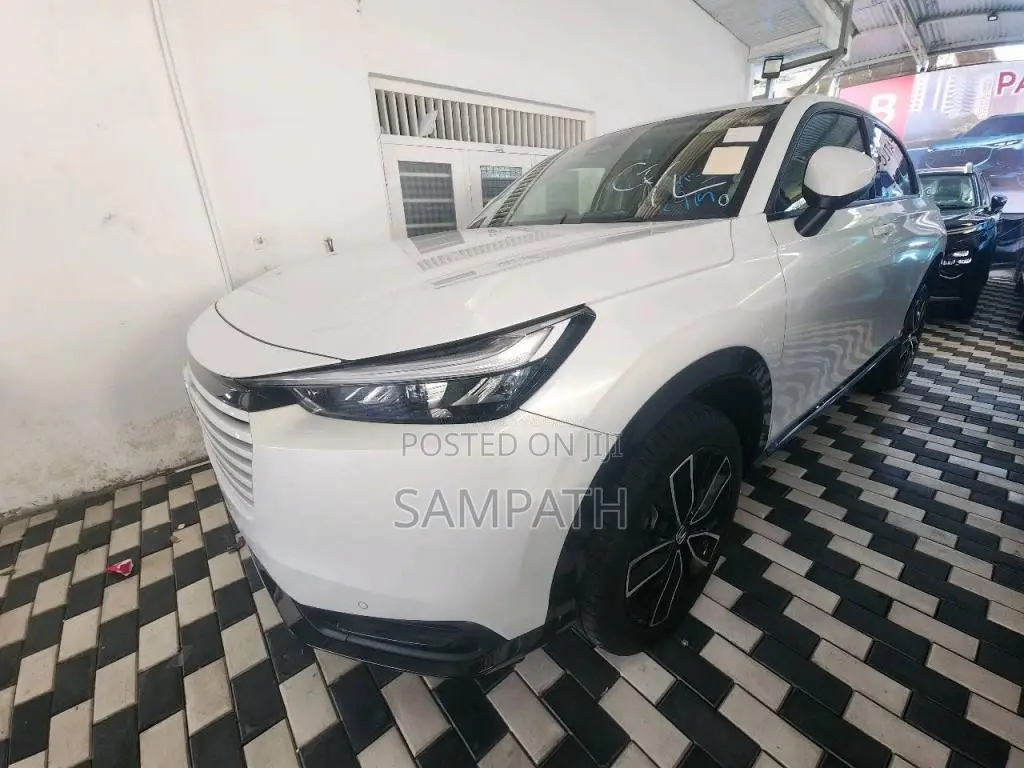 Honda Vezel Z Premium 2025 SUV Unregistered (Recondition)