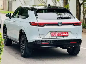 Honda Vezel Z Play Moonroof 2026 SUV Brand New