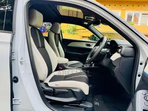 Honda Vezel Z Play Moonroof 2026 SUV Brand New
