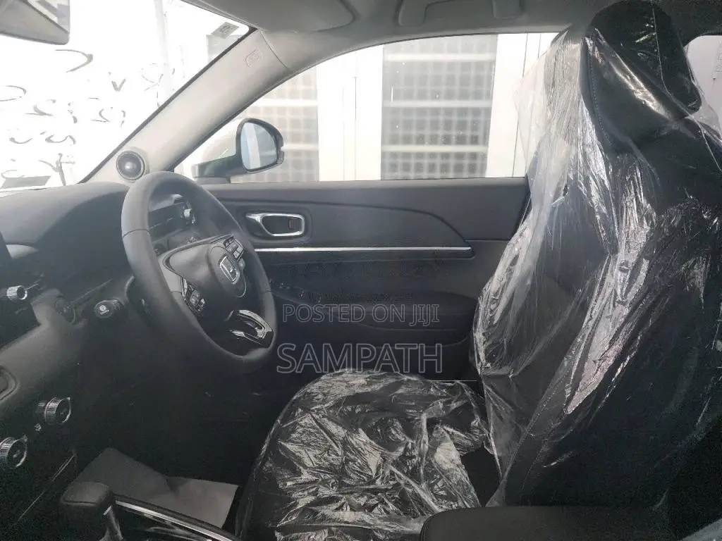 Honda Vezel Z Premium 2025 SUV Unregistered (Recondition)