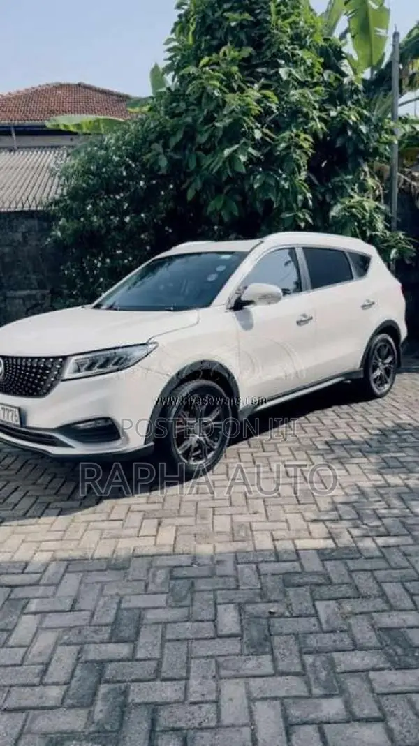 DFSK Glory I-Auto 2023 SUV (Used)