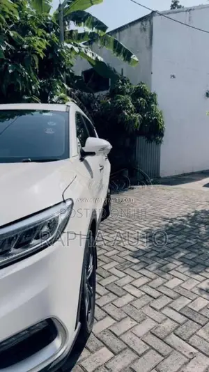 DFSK Glory I-Auto 2023 SUV (Used)