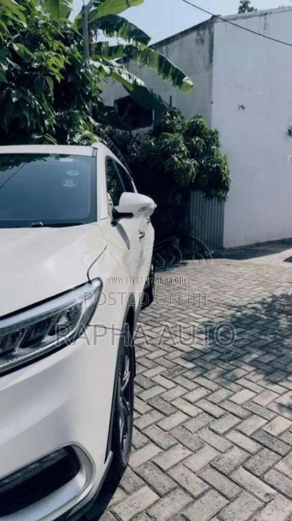 DFSK Glory I-Auto 2023 SUV (Used)