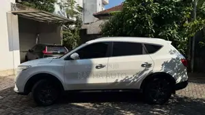 DFSK Glory I-Auto 2023 SUV (Used)