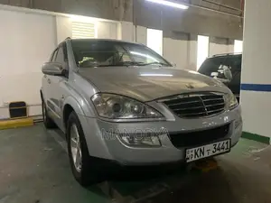 Micro Kyron 2010 SUV (Used)