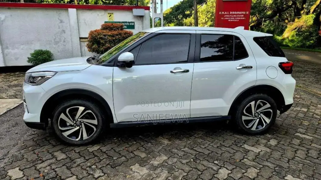 Toyota Raize Japan 2025 SUV (Used)