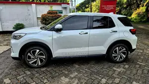 Toyota Raize Japan 2025 SUV (Used)