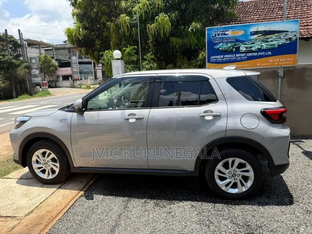 Daihatsu ROCKY HYBRID 2025 SUV Unregistered (Recondition)