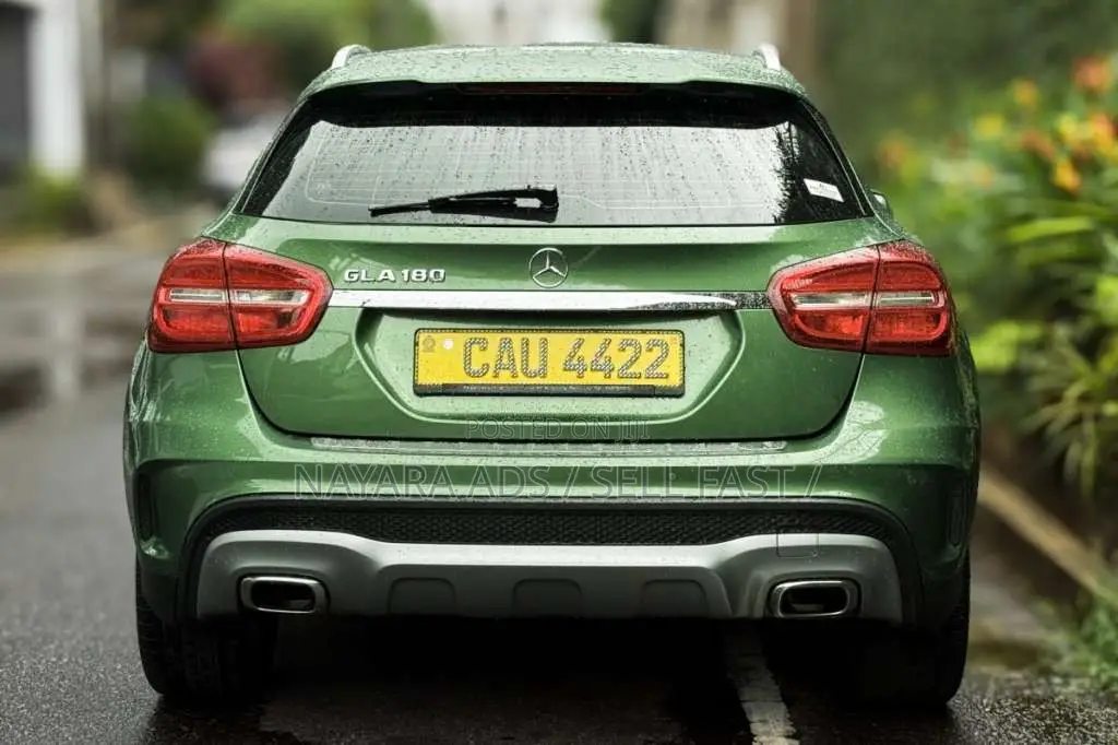 Mercedes-Benz GLA180 2016 SUV (Used)
