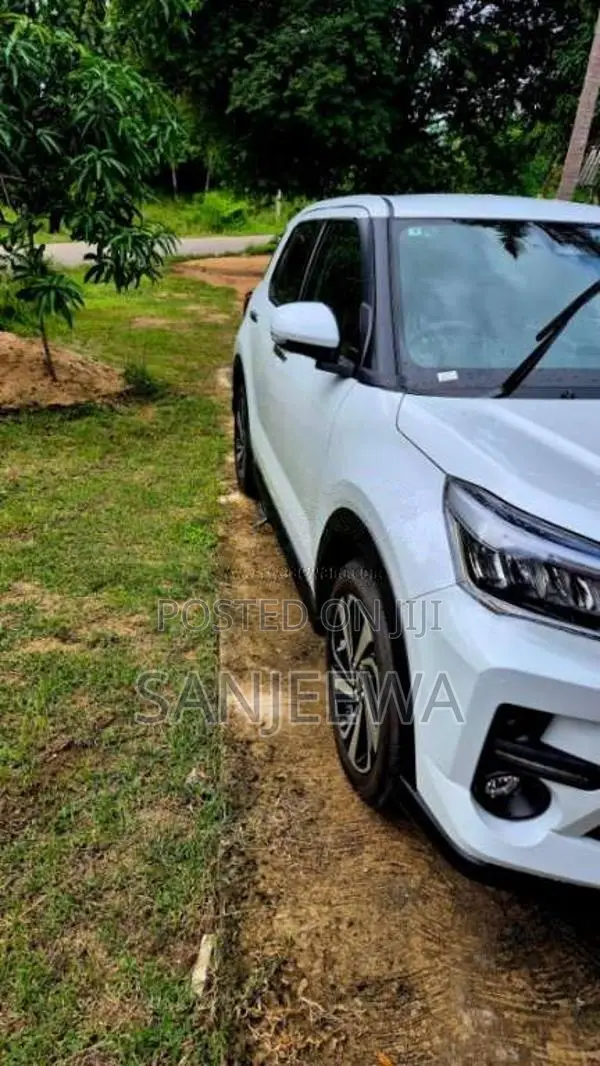 Toyota Raize Japan 2025 SUV (Used)