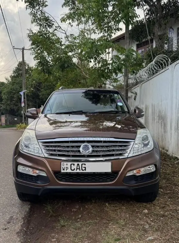 Micro Rexton 2015 SUV (Used)