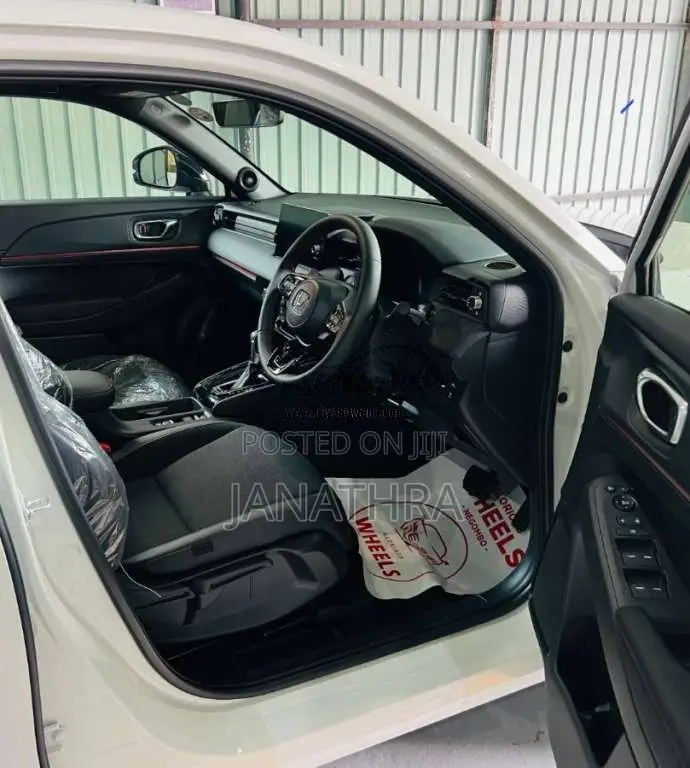 Honda Vezel RS Premium 2025 SUV Brand New