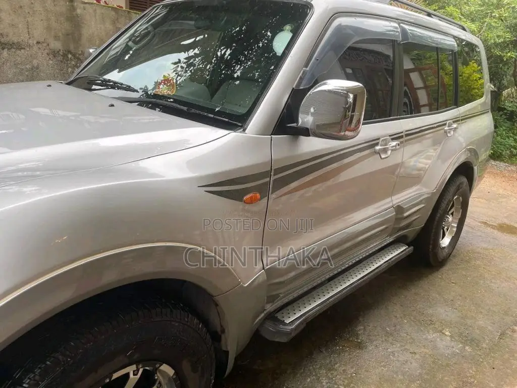 Mitsubishi Montero 2003 SUV (Used)