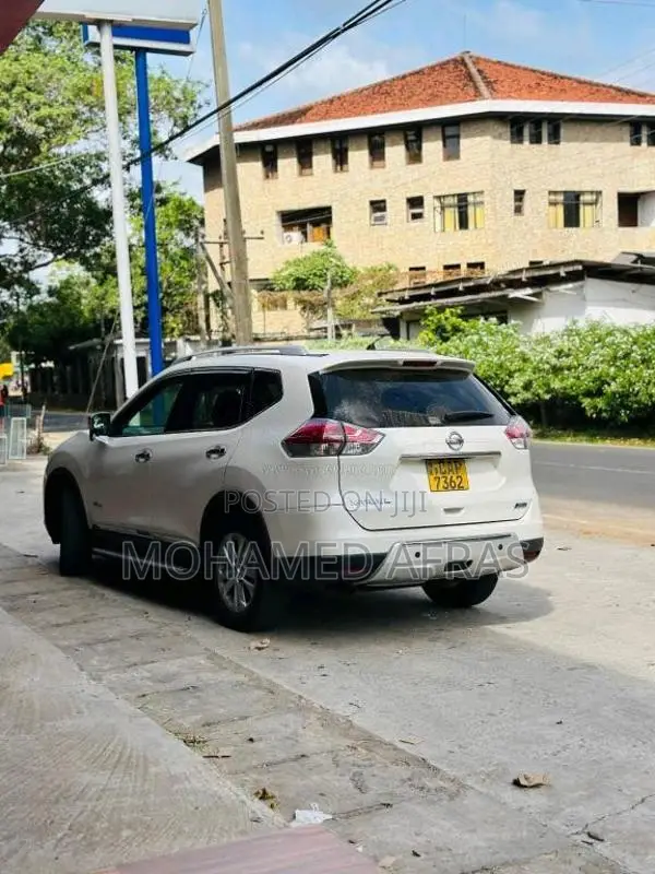 Nissan X-Trail 2016 SUV (Used)