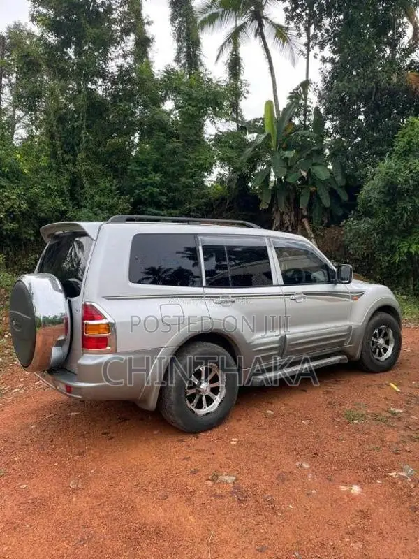 Mitsubishi Montero 2003 SUV (Used)