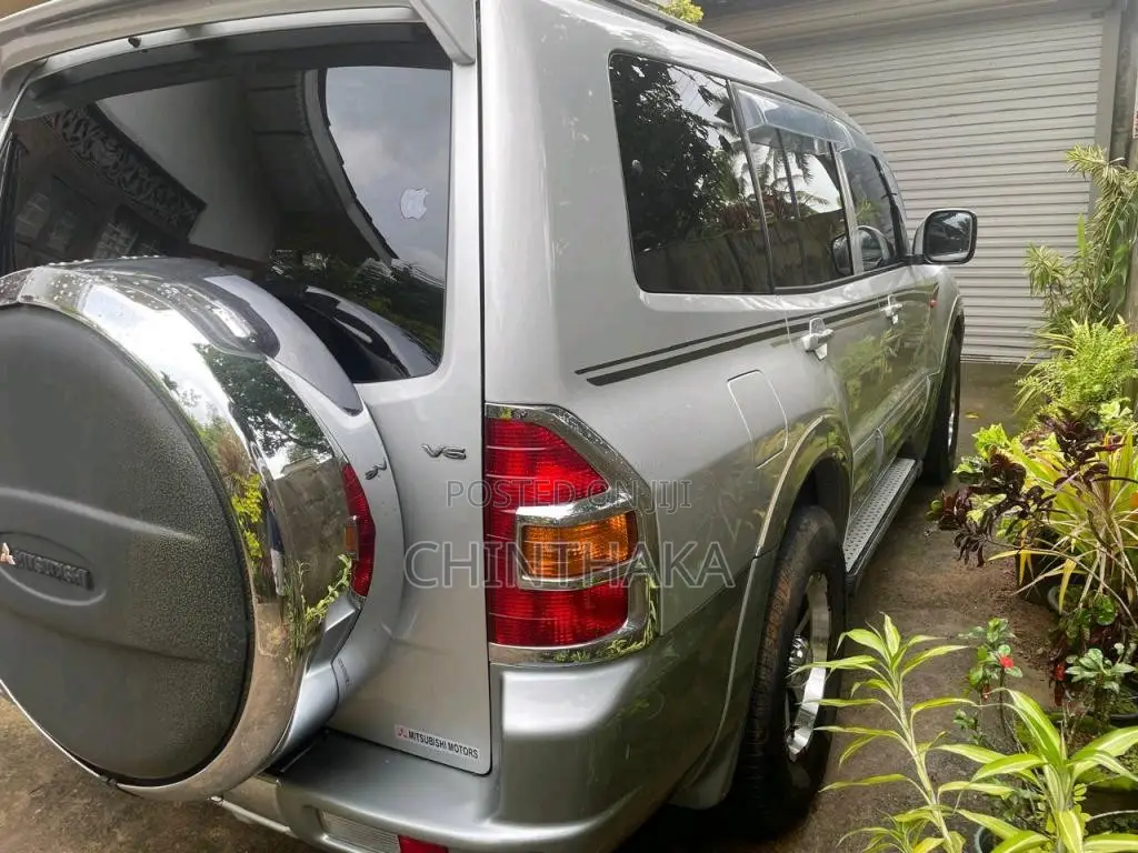 Mitsubishi Montero 2003 SUV (Used)