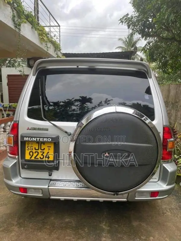 Mitsubishi Montero 2003 SUV (Used)