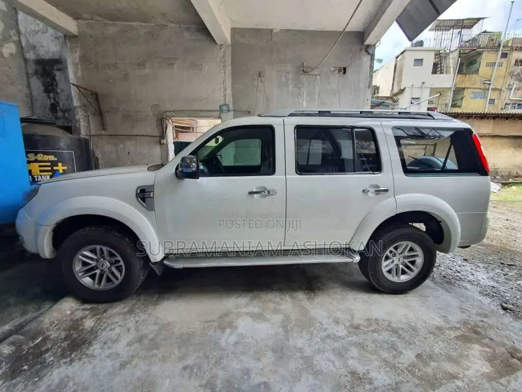 Ford Everest 2011 SUV (Used)
