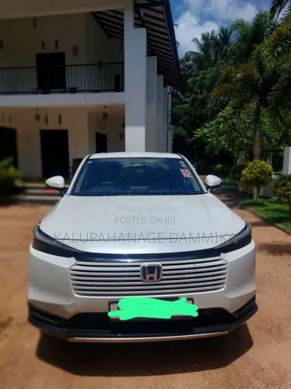 Honda Vezel Z E-hev 2025 SUV (Used)