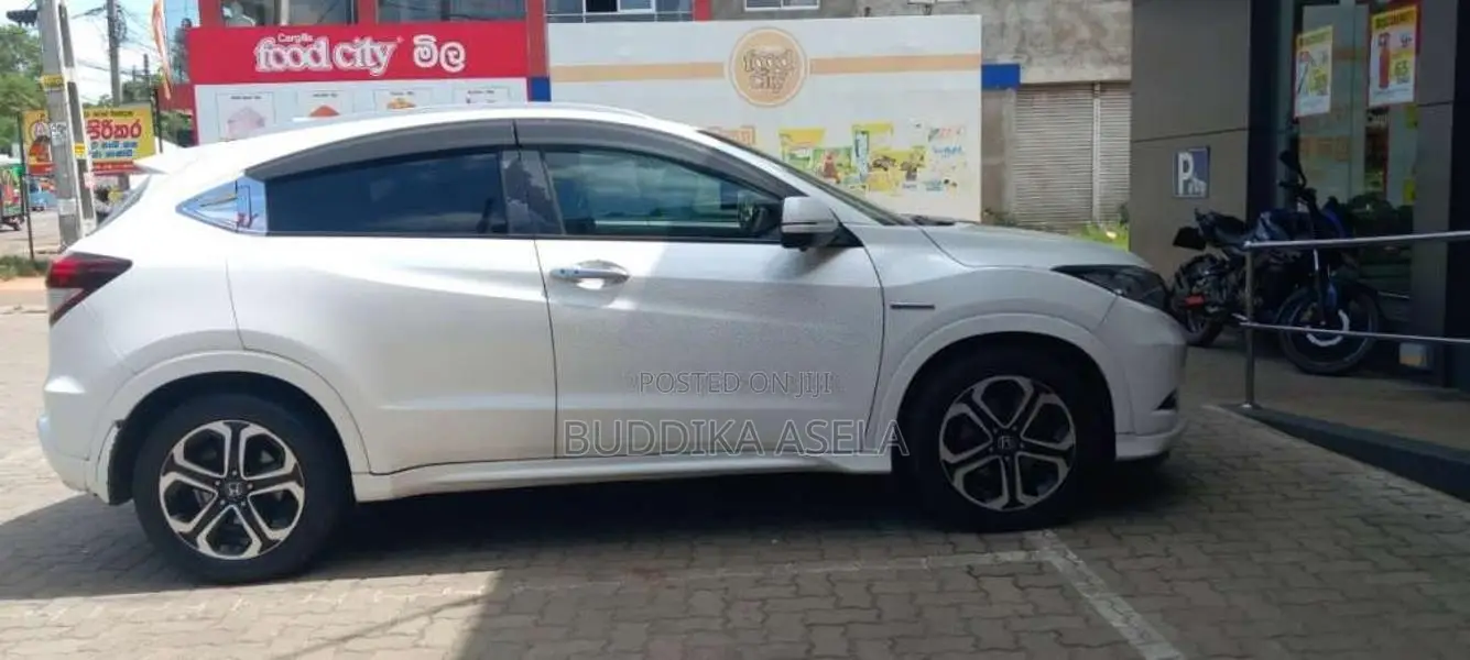 Honda Vezel 2014 SUV (Used)