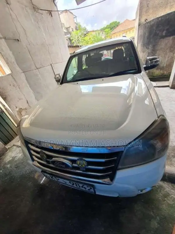 Ford Everest 2011 SUV (Used)