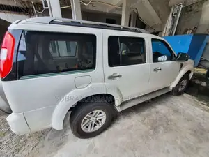 Ford Everest 2011 SUV (Used)