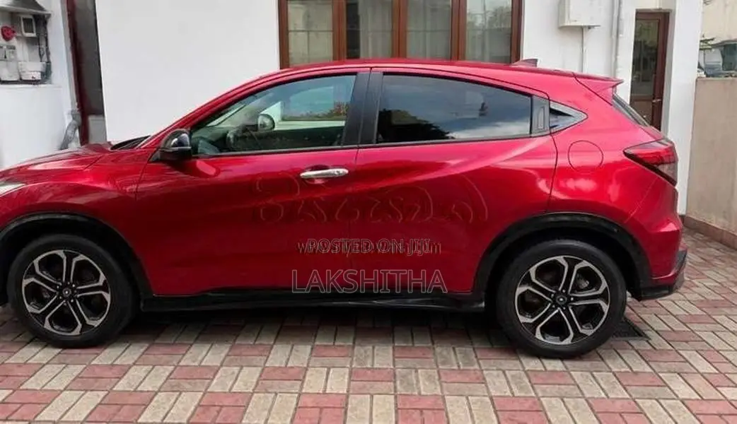 Honda Vezel RS 2017 SUV (Used)