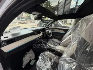 Honda Vezel Z Play Moon Roof 2026 SUV Brand New