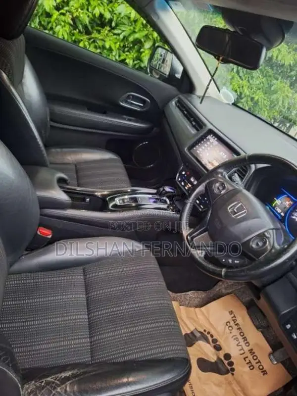 Honda Vezel 2014 SUV (Used)