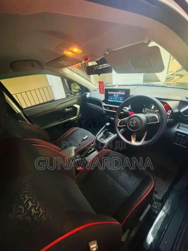 Toyota Raize 2020 SUV (Used)