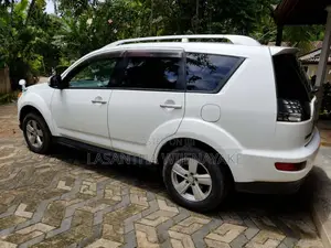 Mitsubishi Outlander 2010 SUV (Used)