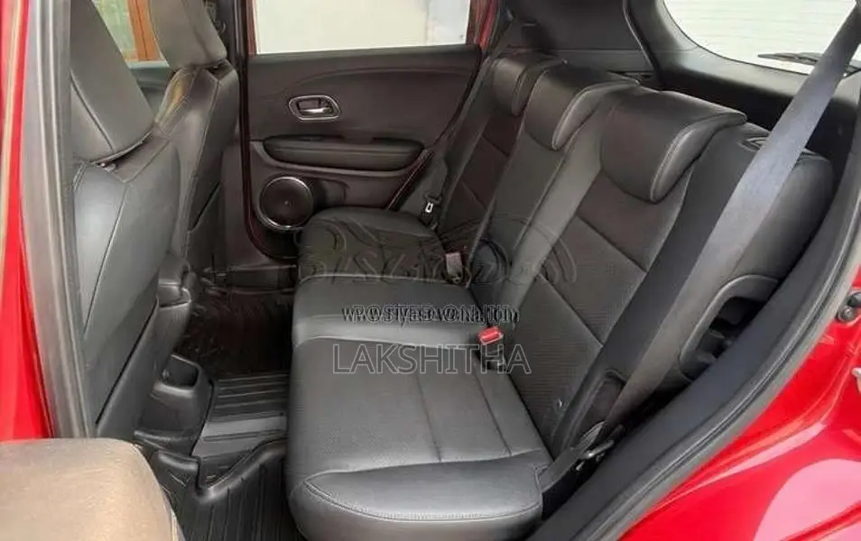Honda Vezel RS 2017 SUV (Used)
