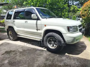 Isuzu Trooper Bighorn 2001 SUV (Used)