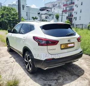 Nissan Qashqai 2018 SUV (Used)
