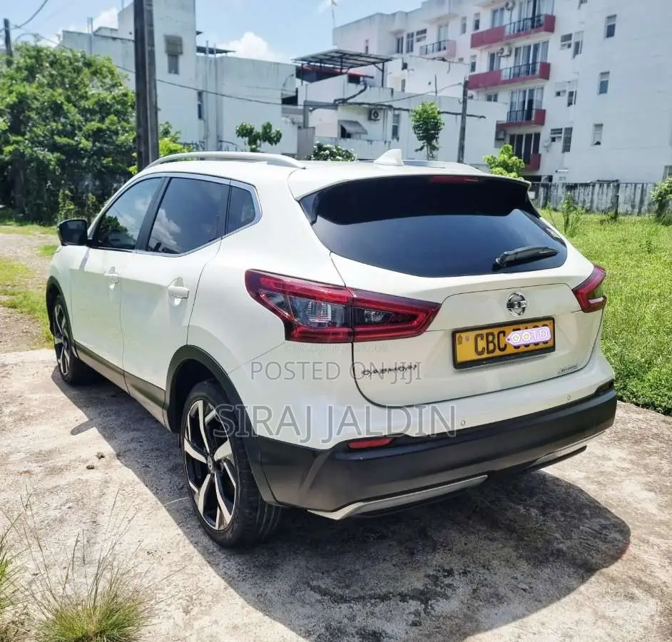 Nissan Qashqai 2018 SUV (Used)