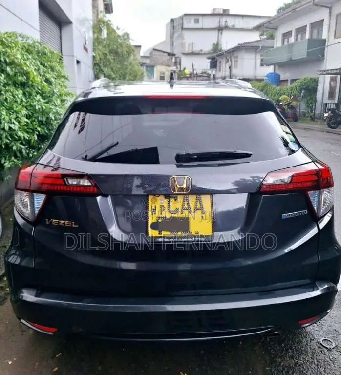 Honda Vezel 2014 SUV (Used)