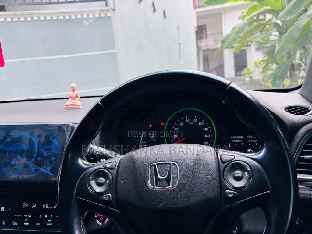 Honda Vezel 2018 SUV (Used)