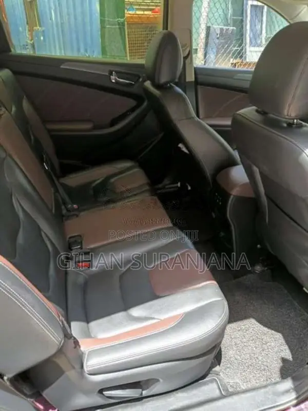 DFSK Glory 580 2019 SUV (Used)