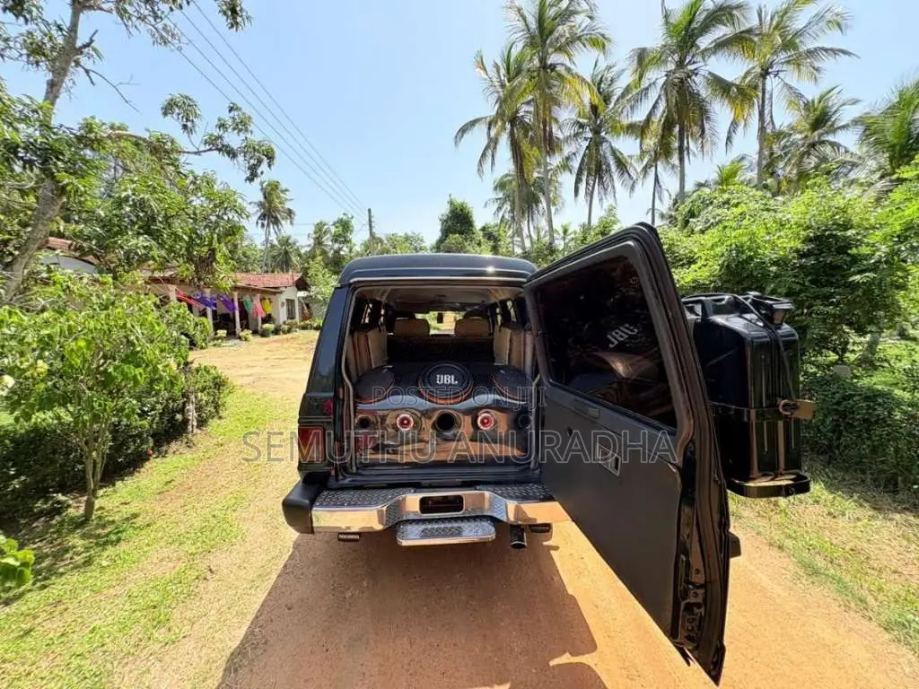 Mitsubishi Pajero MK1 1985 SUV (Used)