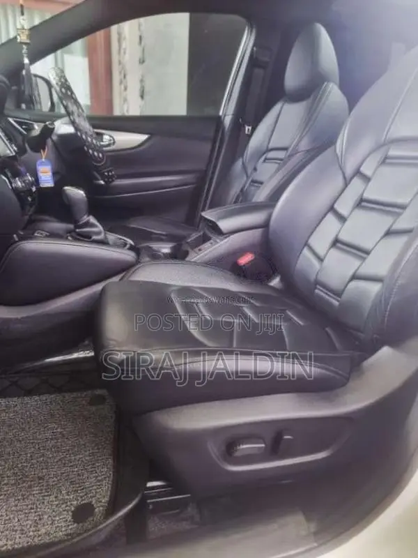 Nissan Qashqai 2018 SUV (Used)
