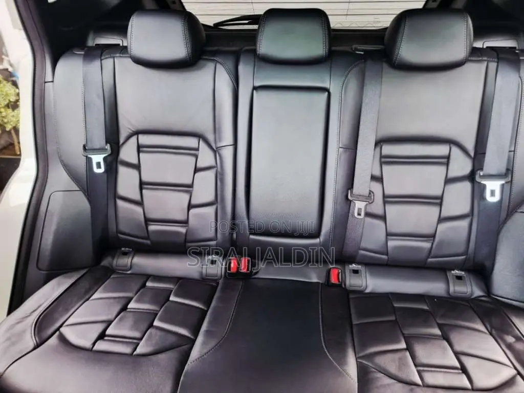 Nissan Qashqai 2018 SUV (Used)
