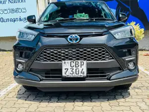 Toyota Raize 2025 SUV (Used)