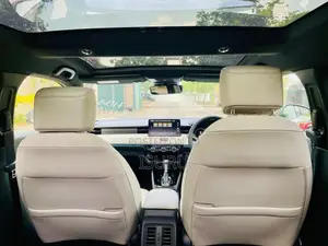 Honda Vezel Z Play Moon Roof 2025 SUV Brand New