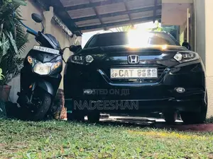 Honda Vezel 2014 SUV (Used)