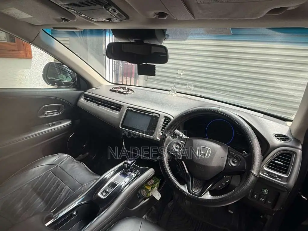 Honda Vezel 2014 SUV (Used)