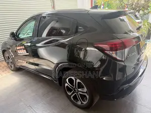 Honda Vezel 2014 SUV (Used)
